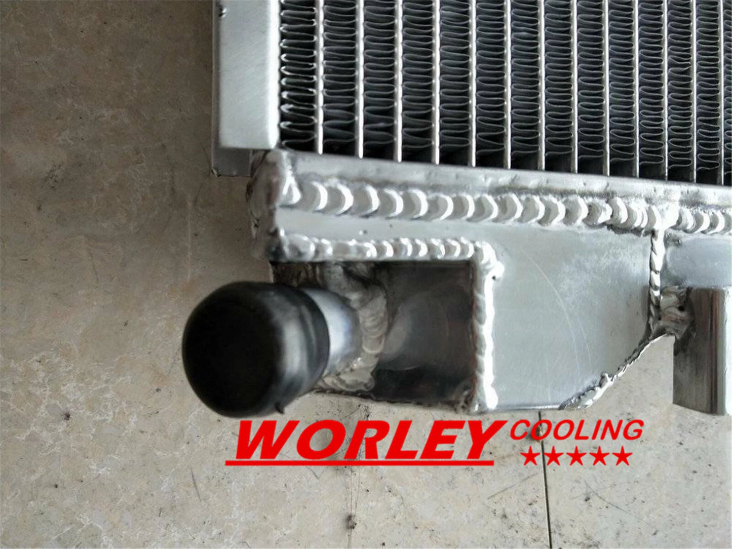 3-Row Aluminum Radiator for Ford Explorer MK3 U152 2002-2005