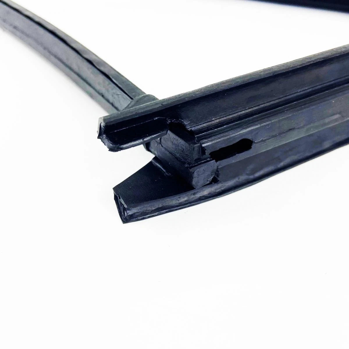 Window Vent Rubber Seal Weatherstrip RH Quarter Fit Datsun 720 Truck 1980-86 D09