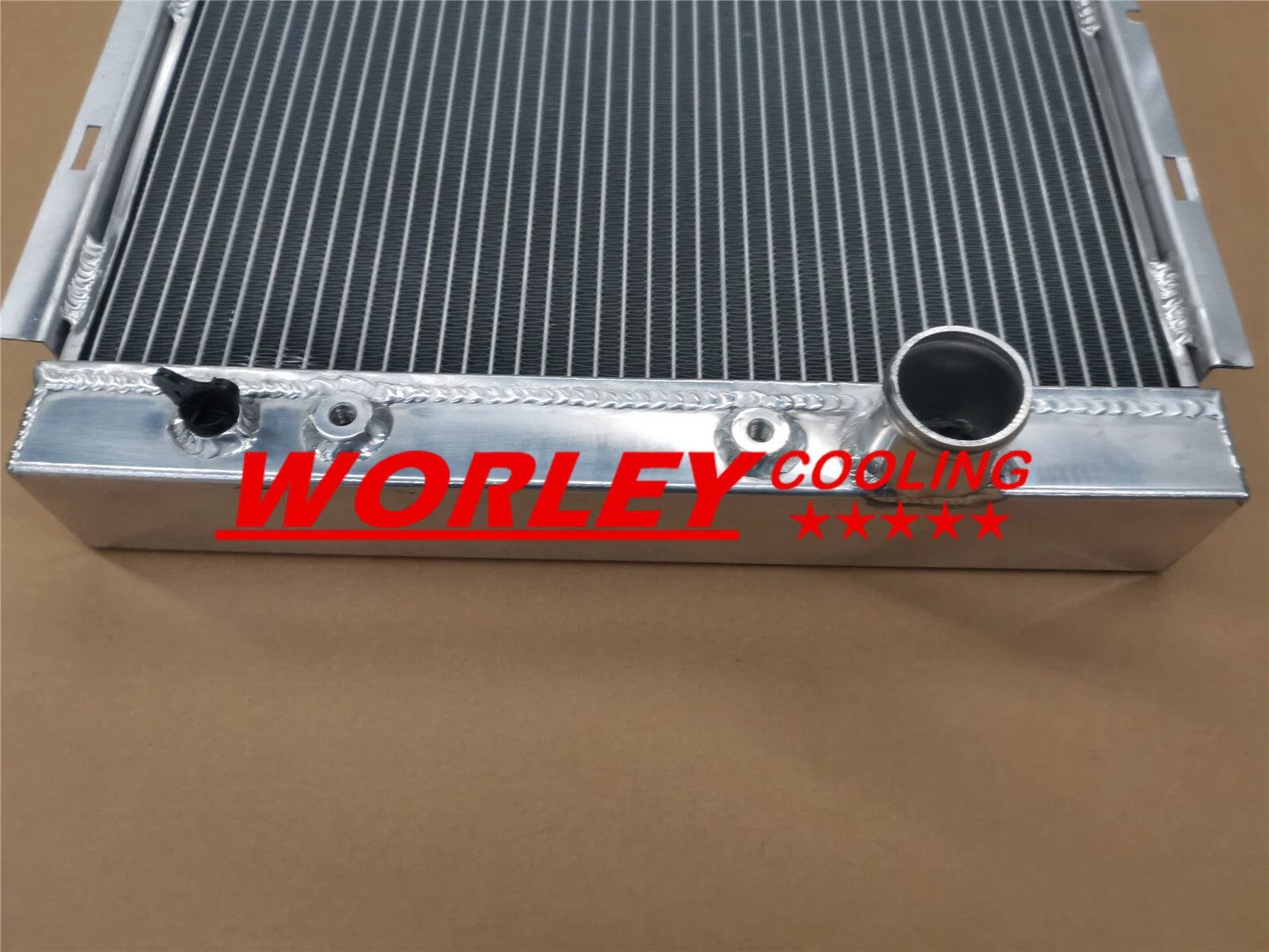 3 Row Aluminum Radiator for Ford Mustang Falcon Comet 3.3 L6 4.3 4.7 V8 (1963-1965)