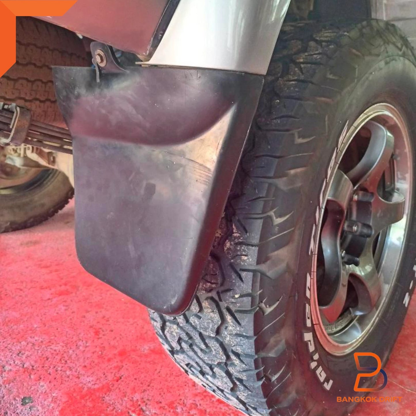 4WD Rear Mud Flaps LH + RH for Toyota Hilux Tiger MK5 Sport 2000-2003