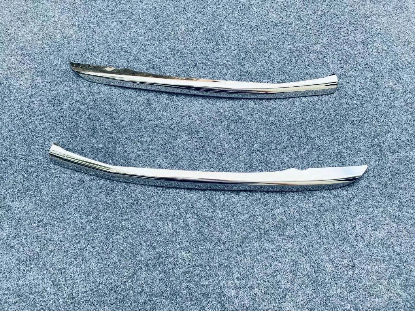 Steel Rear Corner Protector Cover Trim for Toyota Harrier Venza (2020-2024)