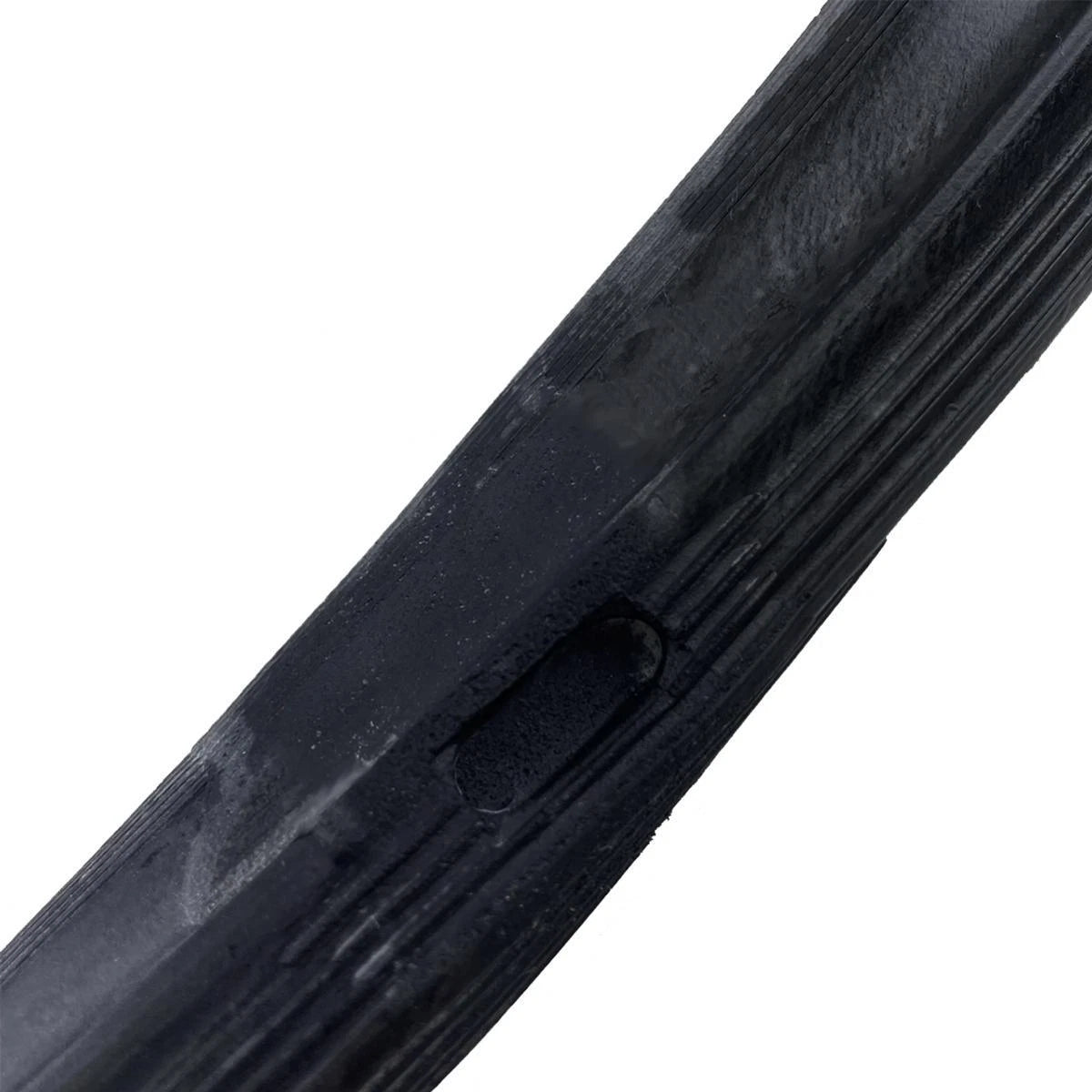 Door Rubber Weatherstrip Rear LH Fits MERCEDES BENZ W116 4D Sedan 1972-80 D04