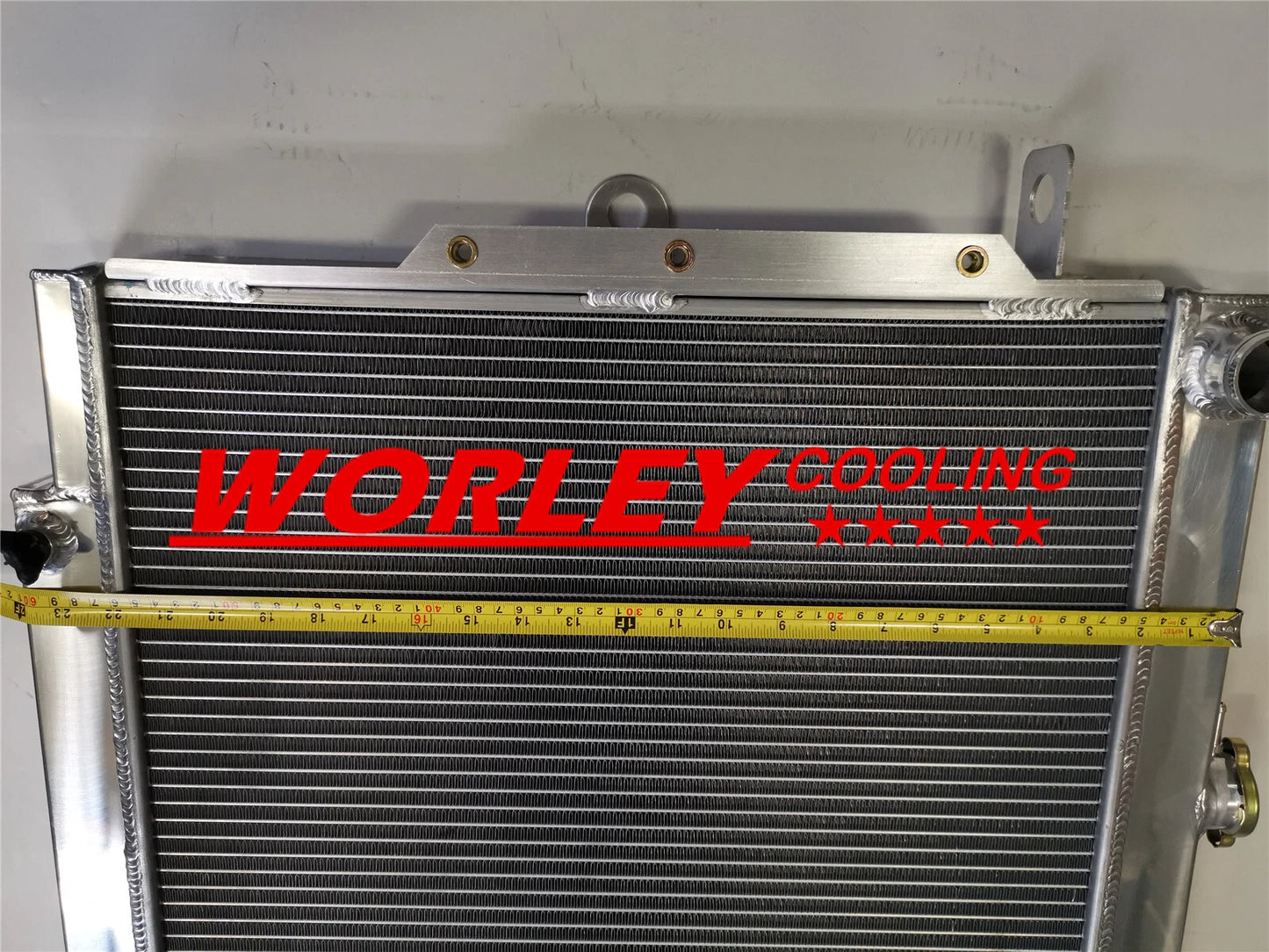 44mm Aluminum Radiator & Shroud & Blue Hose for LandCruiser 75 Series (1984-2000)