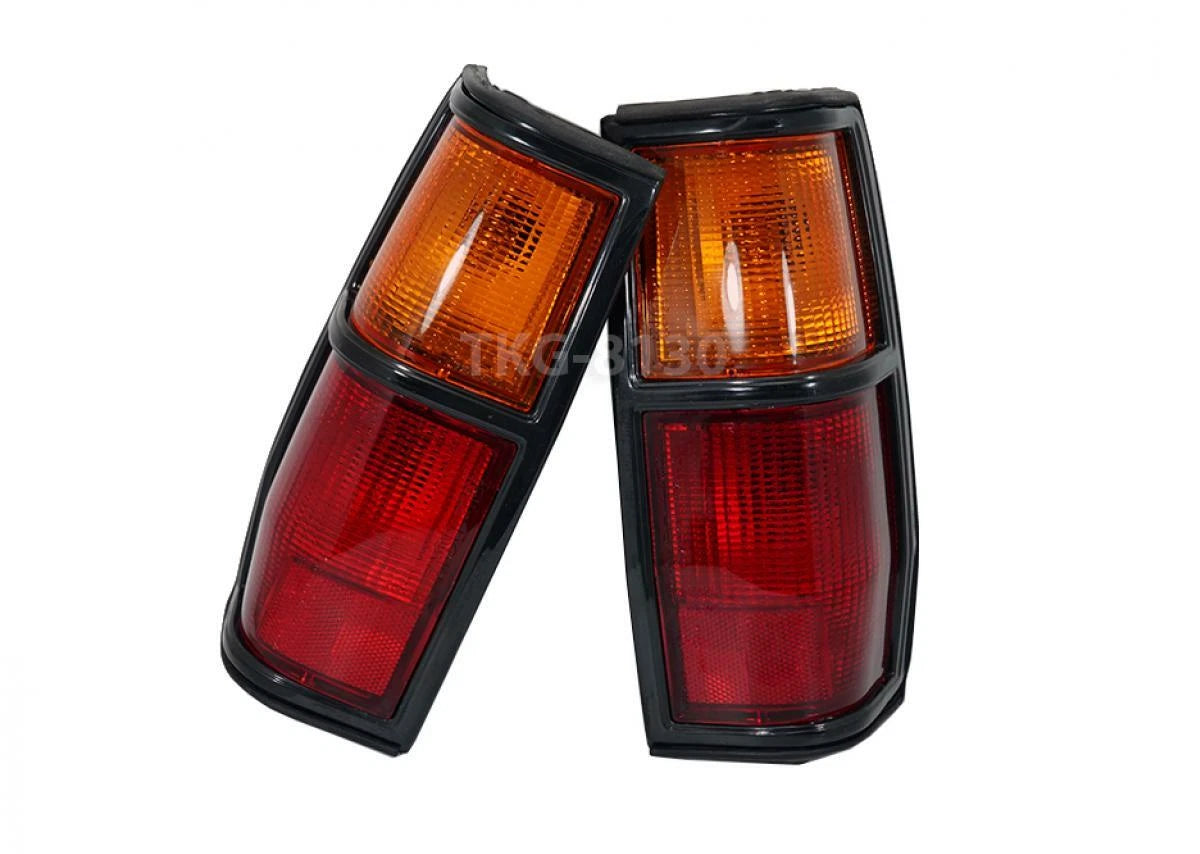 Tail Light Lamp 1 Pair for Nissan Datsun 720 4WD (1982-1984)