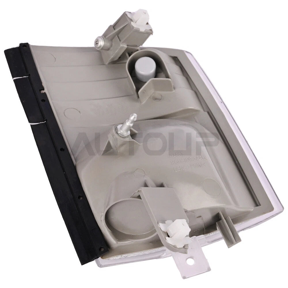 Corner Lamp for Mitsubishi Fuso FE180 FE145 FE140 (2005-2011)