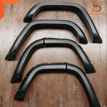 Fender Flares for Mitsubishi Pajero Montero Wagon 5D (1982-1991)