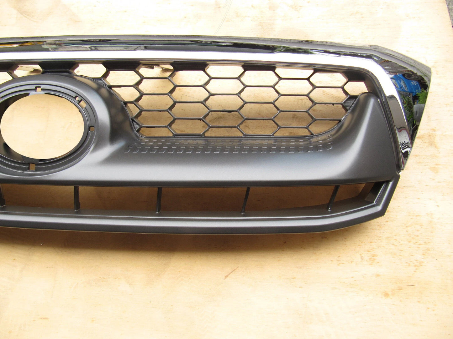 Grill Mould Gray for Toyota Hilux SR5 TGN KUN GGN (2008-2011) with Clips