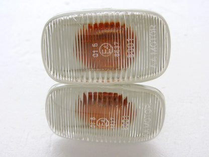 White Guard Side Fender Turn Signal Light for Isuzu D-Max Holden Rodeo (03-05)