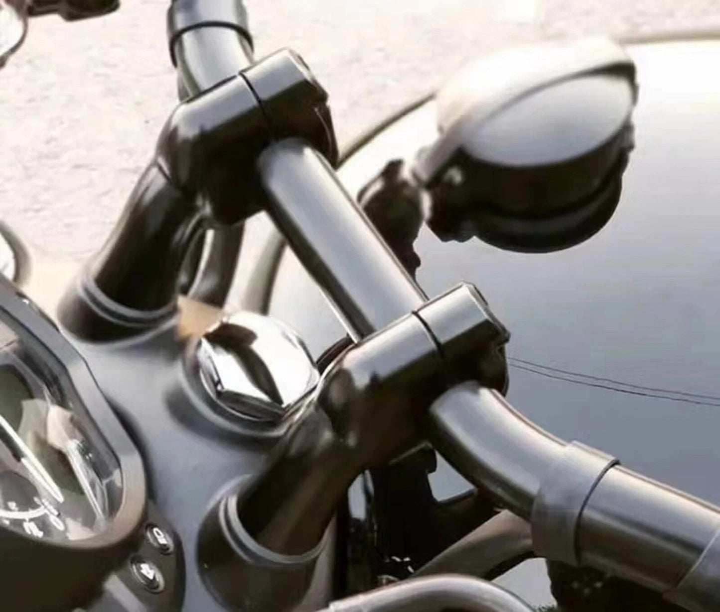 Handlebar Risers for Triumph Bobber (2017-2024) Black