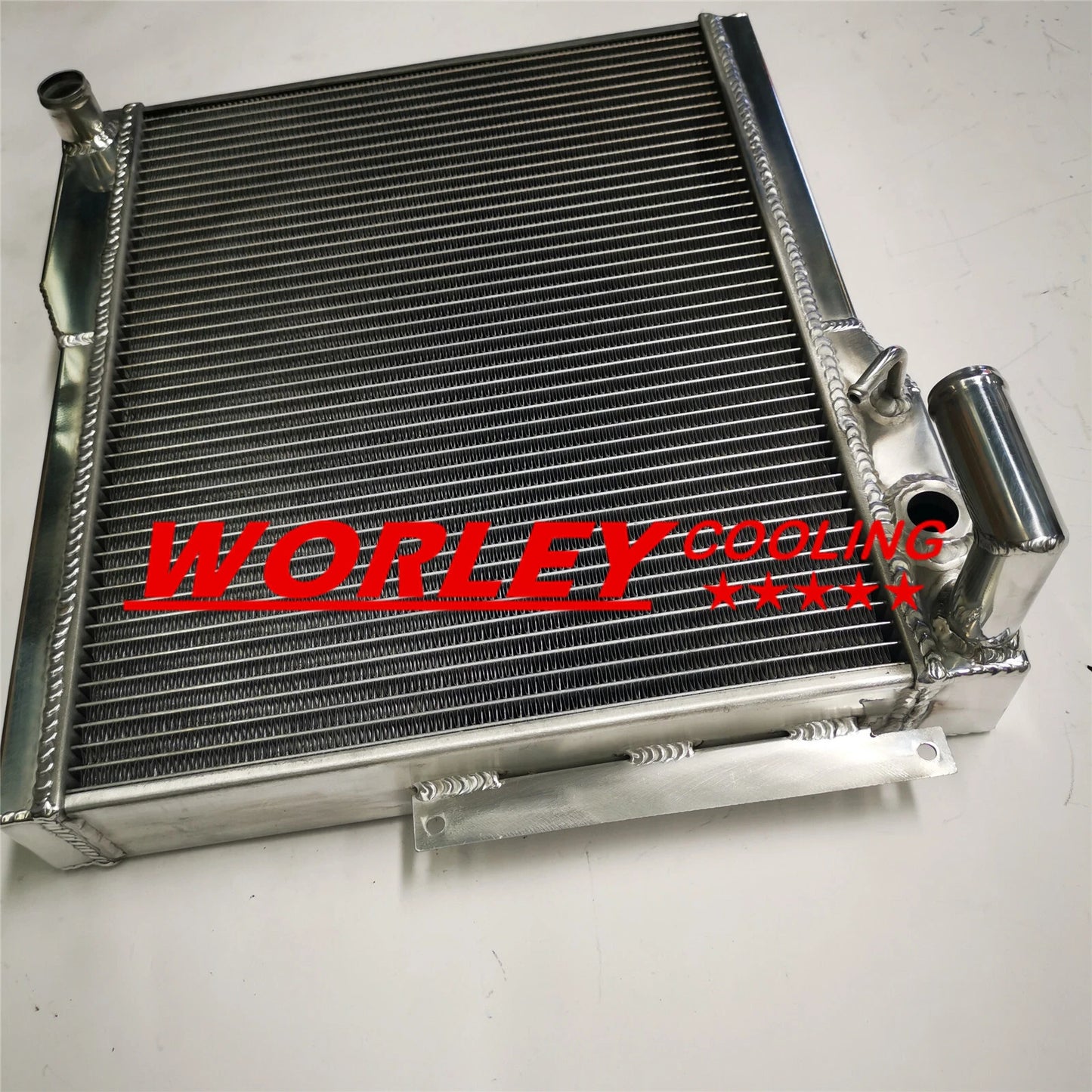 Aluminum Radiator + Red Hose for MG MGB GT/ROADSTER (1977-1980)