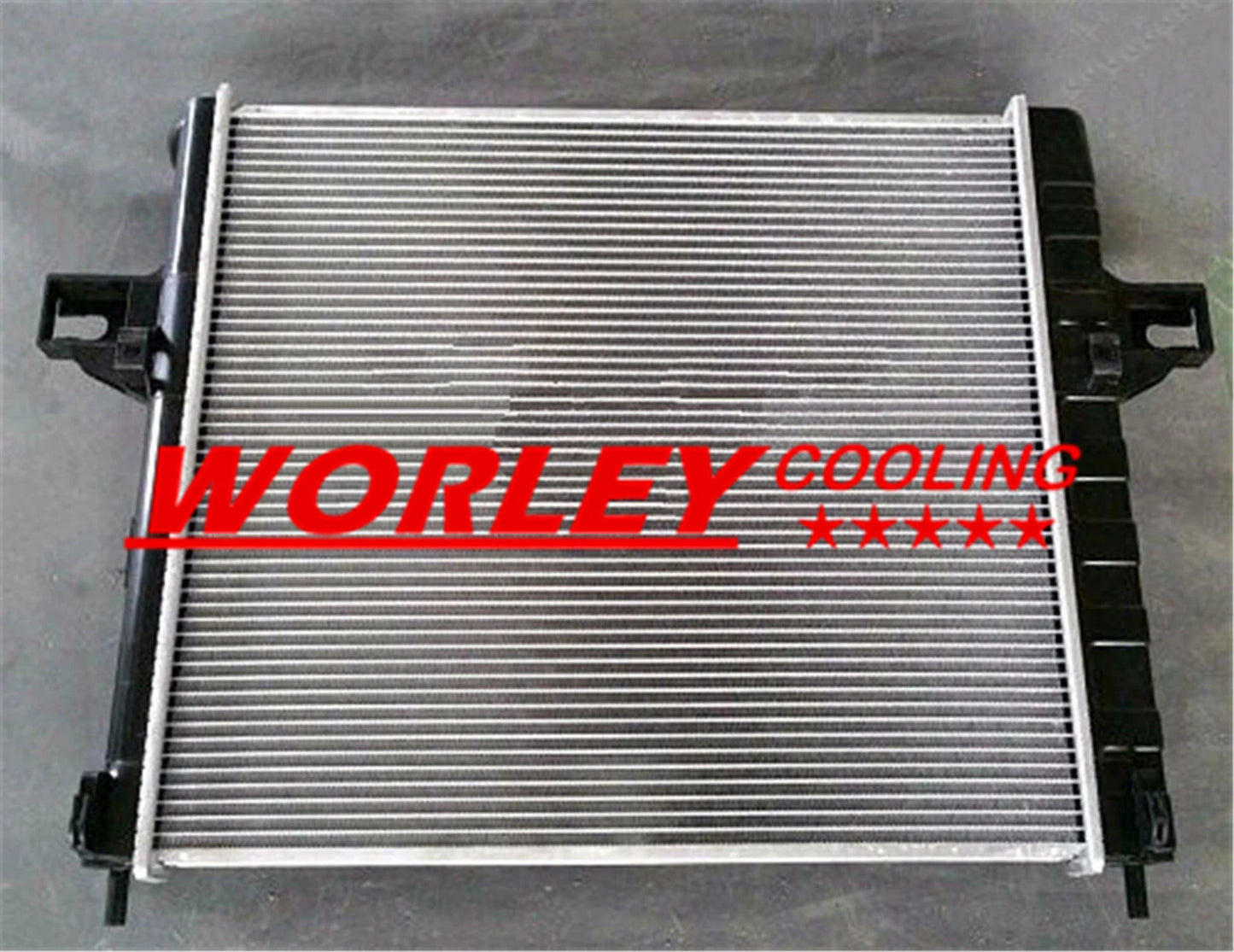 Radiator for Jeep Grand Cherokee WJ & WG 4.7L V8 (1999-2005)