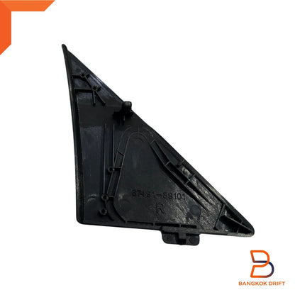 Front Door Lower Frame Bracket for Toyota Hilux 88-96, 4Runner RH Right