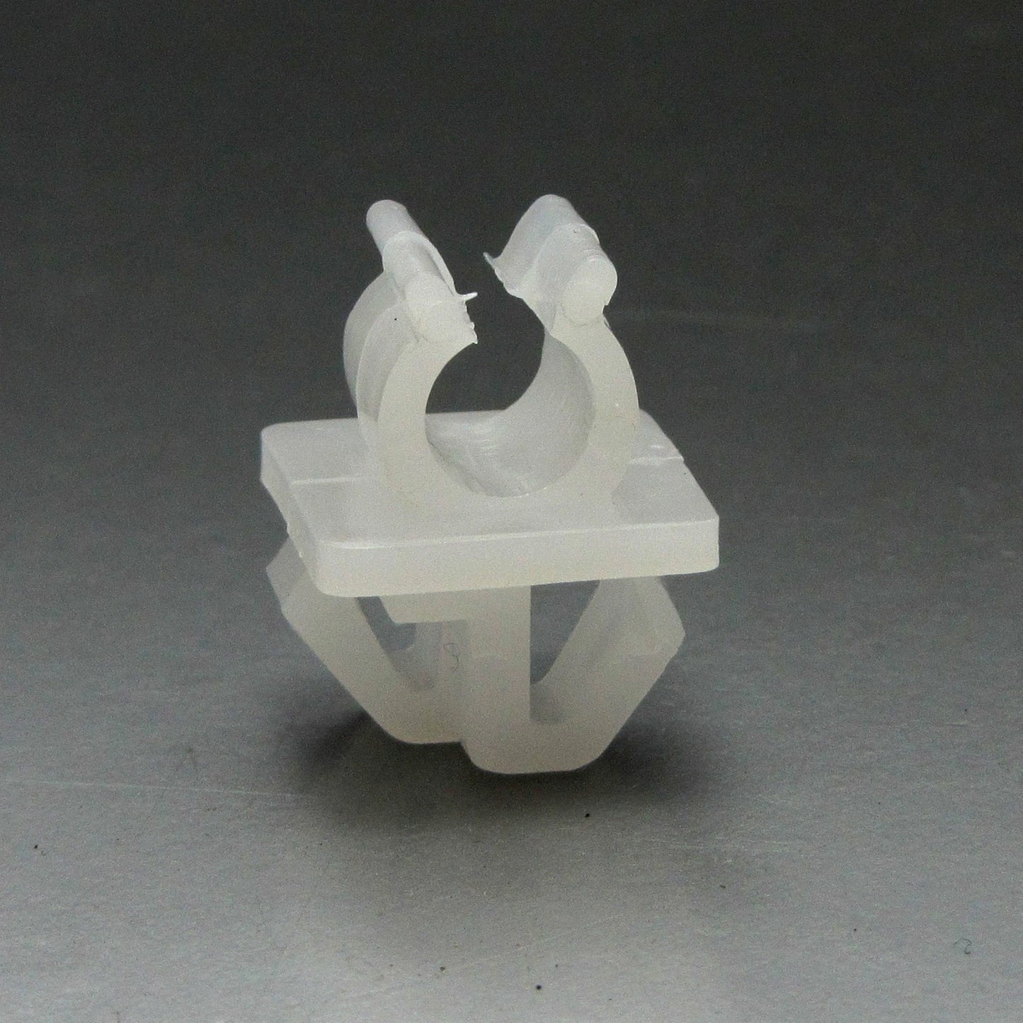 Mitsubishi L200 Triton Cyclone Hood Prop Rod Clamp Clip (1986-1996)