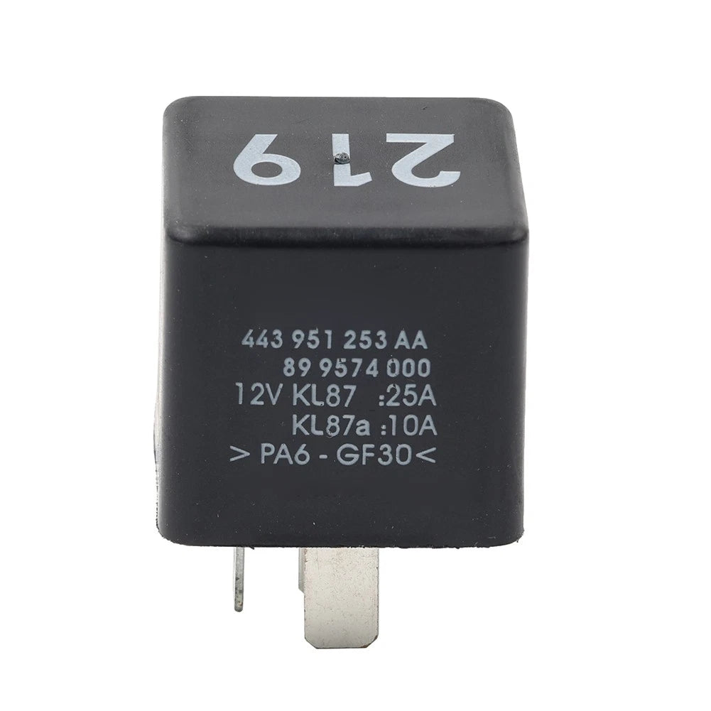 Air Conditional Oil Pump Relay for VW Passat, Audi A4