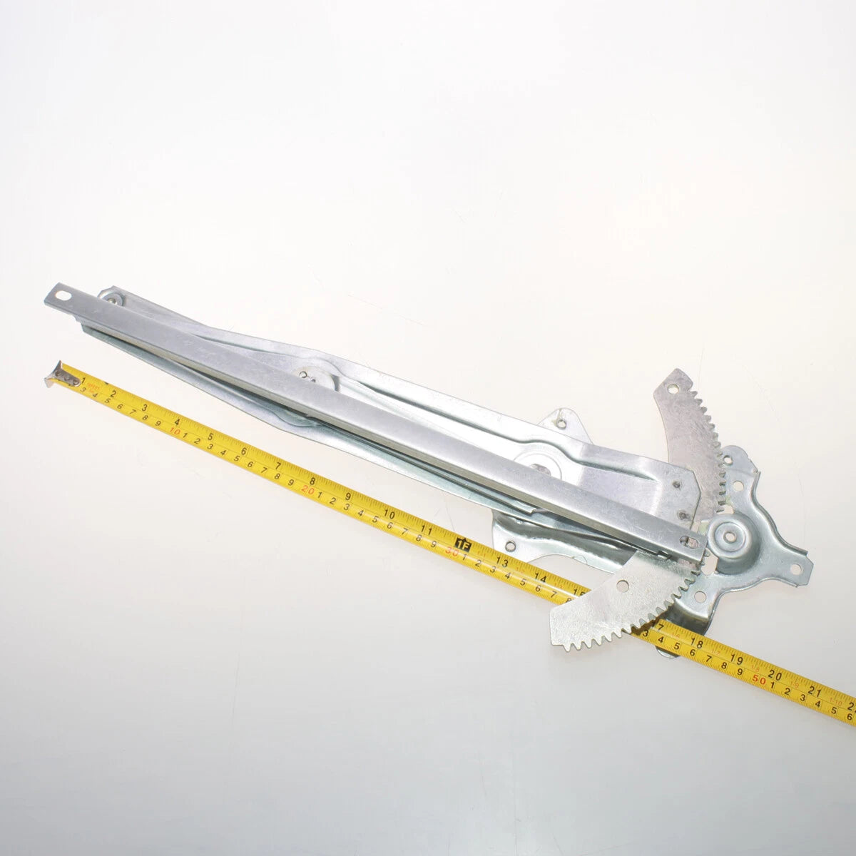 Front Left Power Window Regulator w/o Motor for Isuzu D-Max2002-2005