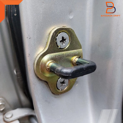 Front Door Lock Latch Plate for Nissan Navara UTE D21 (1986-1997)