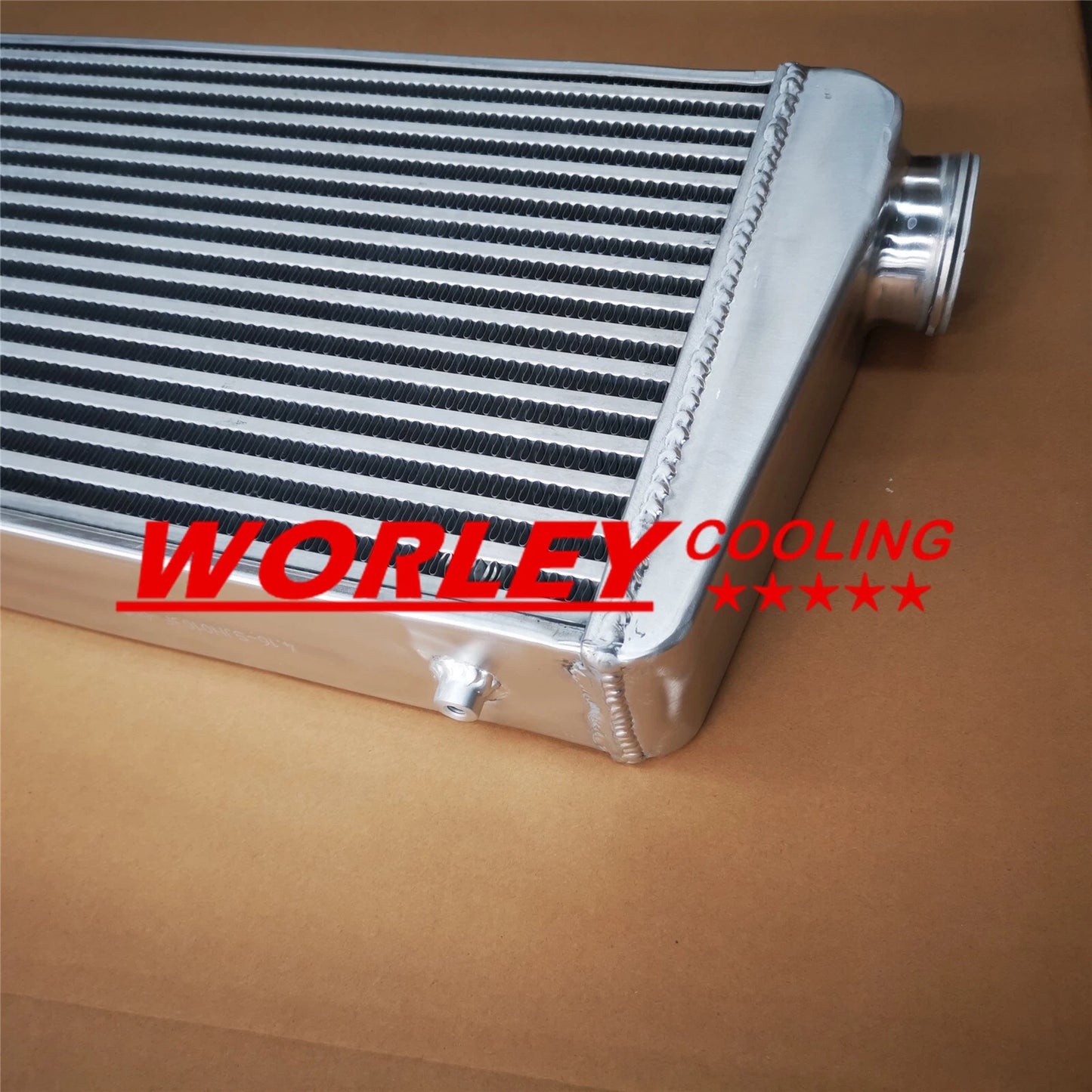 600x300x76mm Front Mount Intercooler + 3" Pipes + Black Hoses
