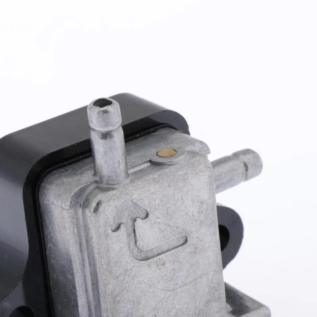 Outboard Oil Fuel Pump for 9.8HP 4T Engine - Compatible with OMC Models