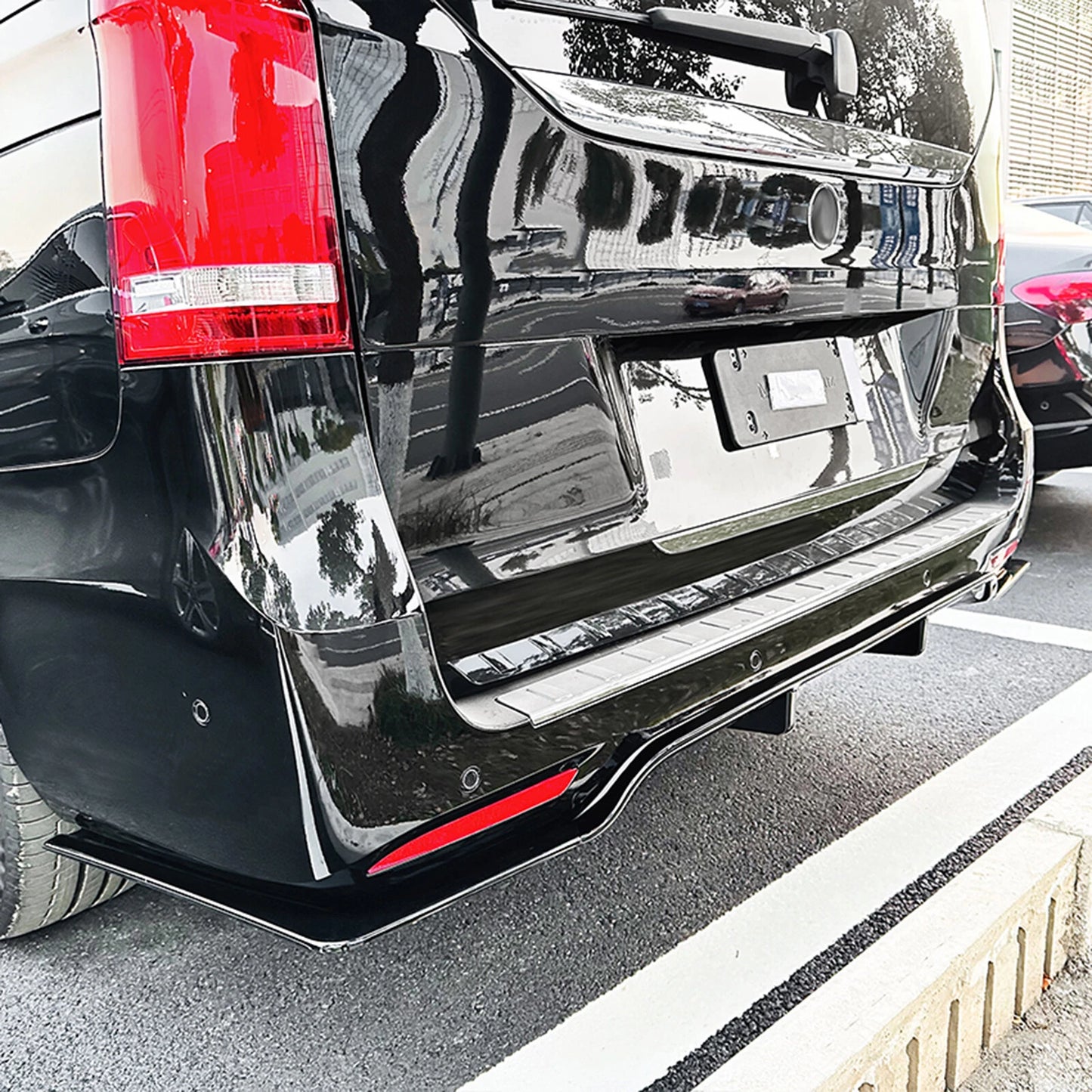 Rear Bumper Diffuser Lip Kit for Mercedes Benz V Class V260 W447 (19-23)