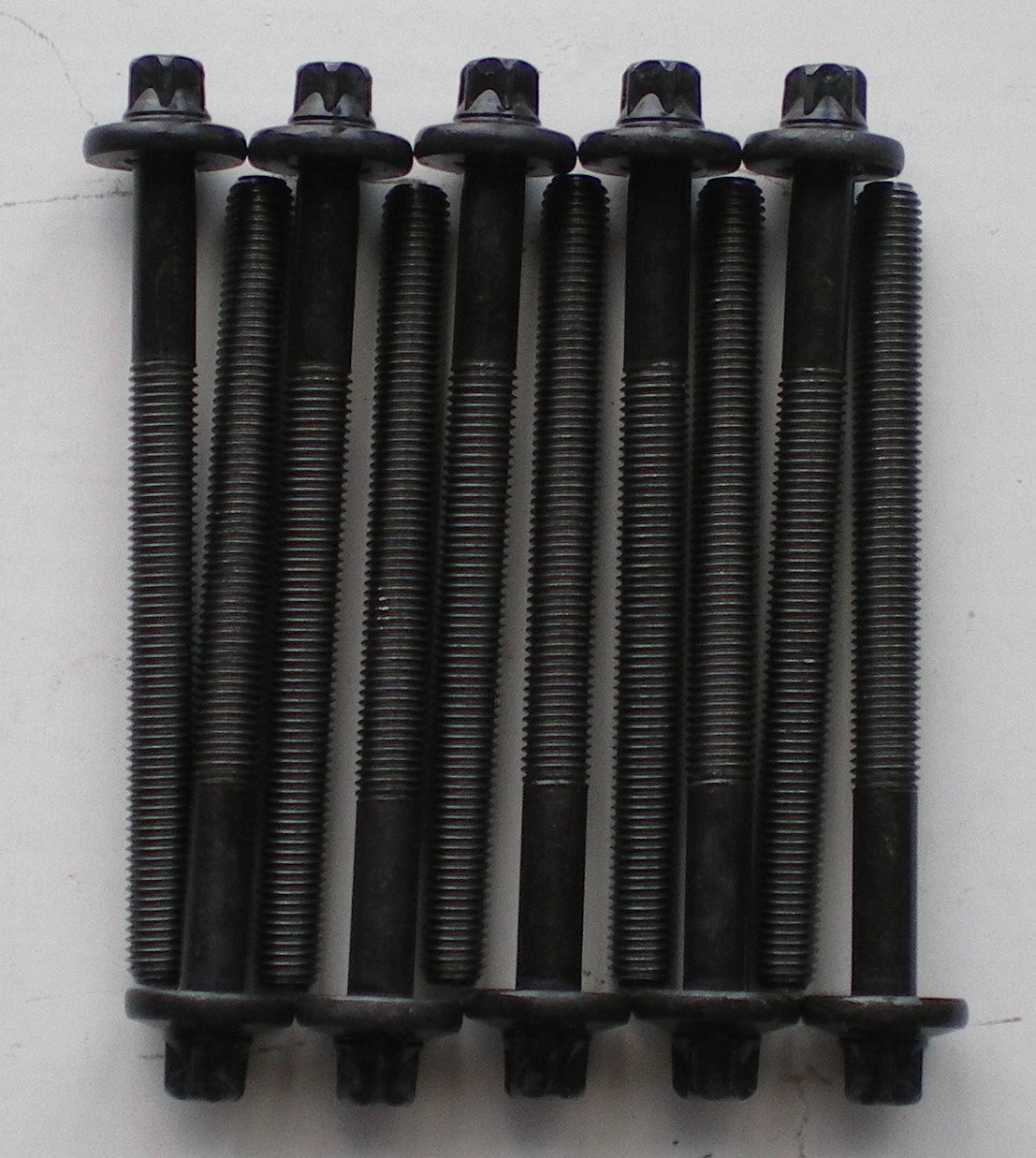 CYLINDER HEAD BOLTS for Renault Clio Kangoo Twingo 8V 1.2 D7F 1.0 D7D
