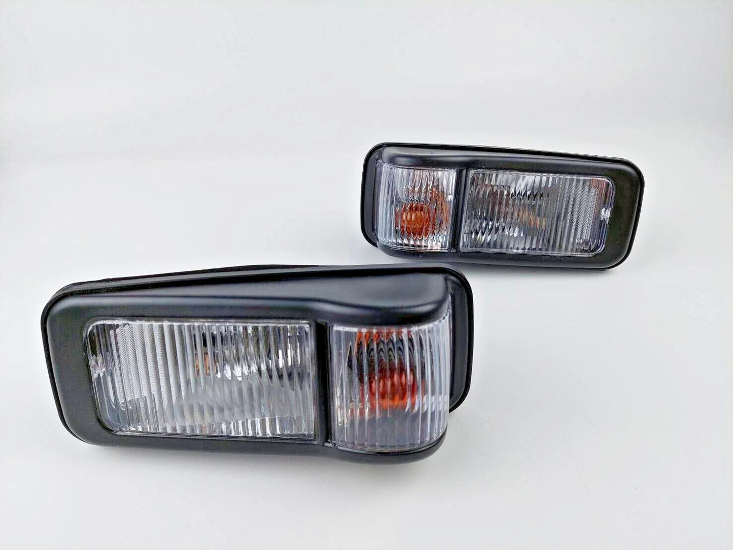 Front Side Lamp Indicator Light for Isuzu NPR NQR NMR (2009-2017)