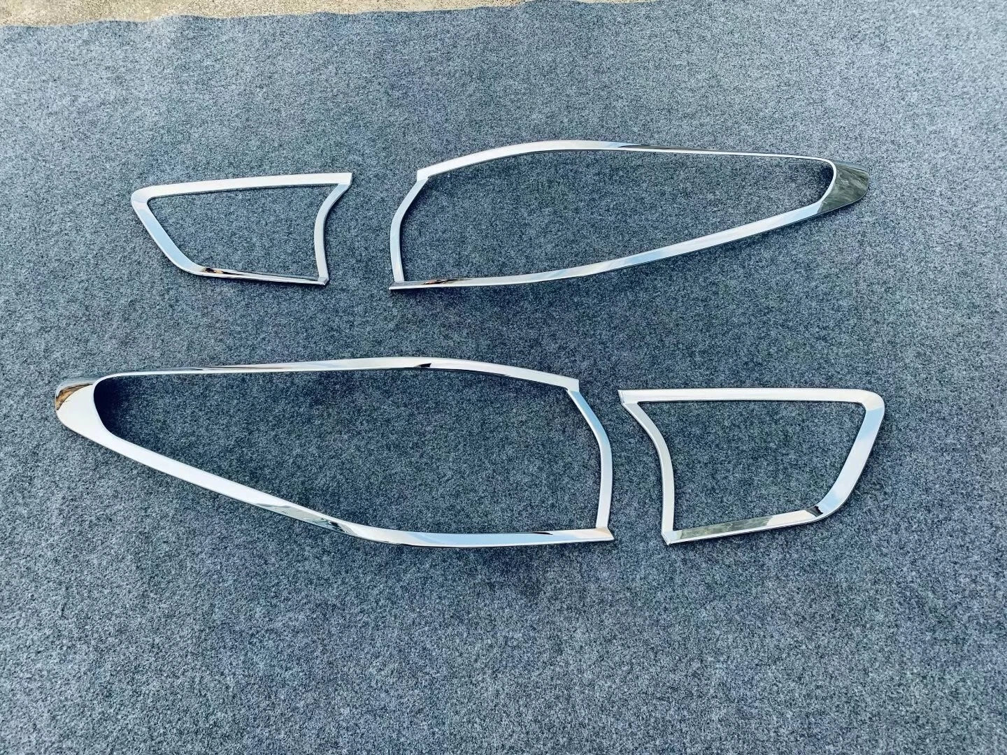 Chrome Rear Tail Light Lamp Lid Cover Trim for Chevrolet Chevy Blazer (2019-2022)