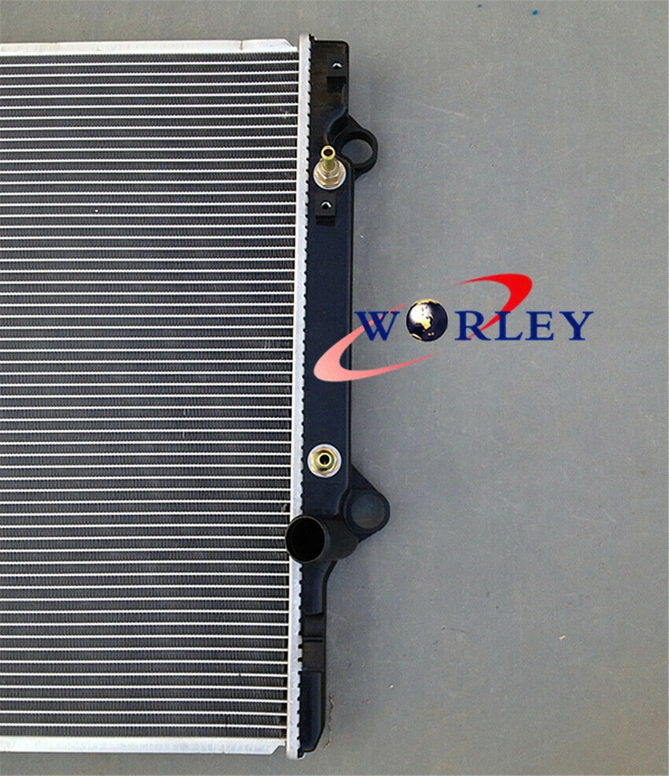 Radiator for Toyota Land Cruiser Prado KZJ120 KDJ120R 3.0L Diesel (2002-2009)