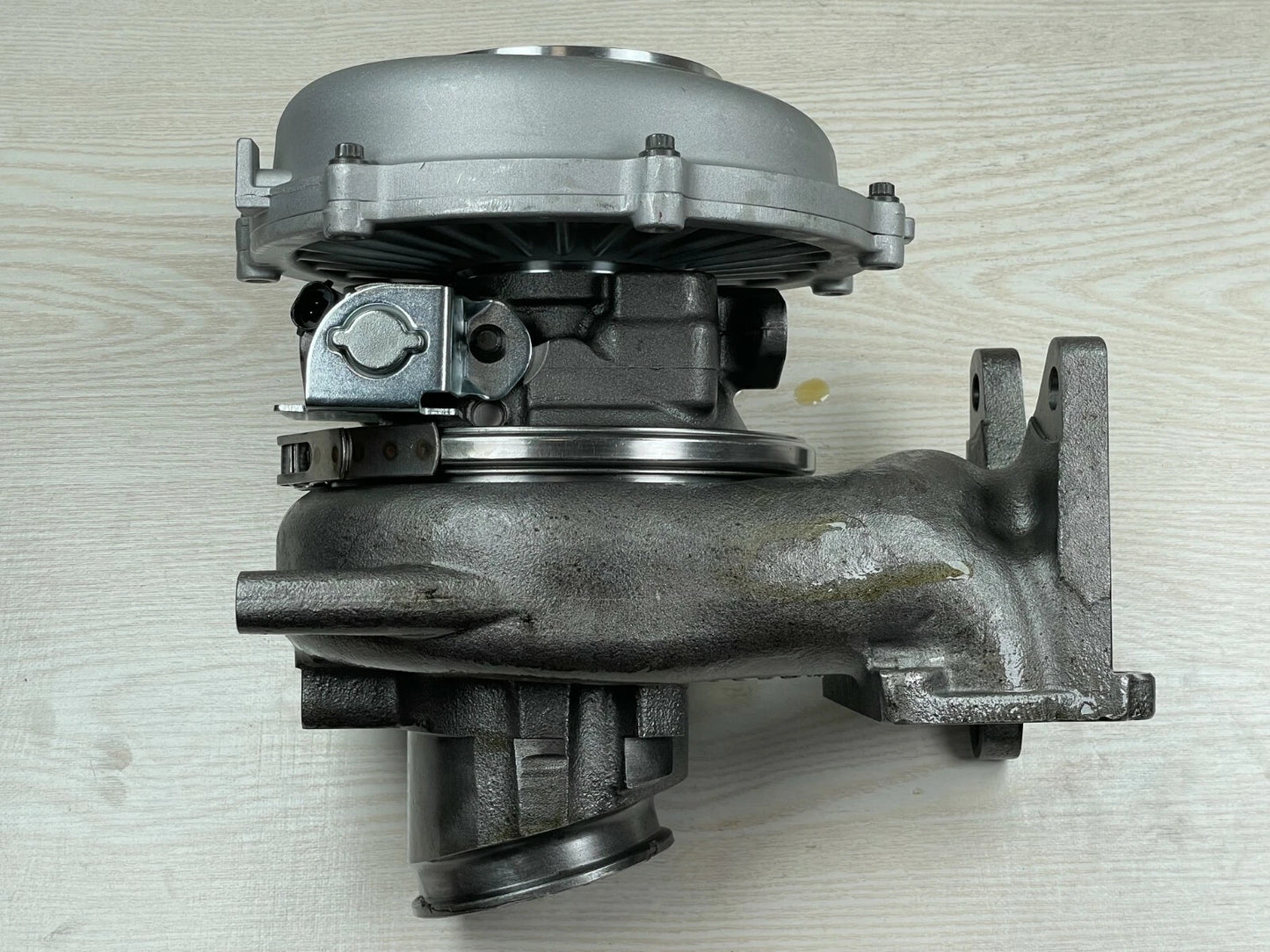 Turbocharger for Chevrolet Express Silverado 2500 3500 4500 6.6L LML (2011-2016)