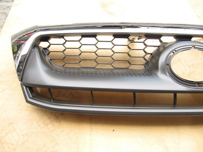 Grill Mould Gray for Toyota Hilux SR5 TGN KUN GGN (2008-2011) with Clips