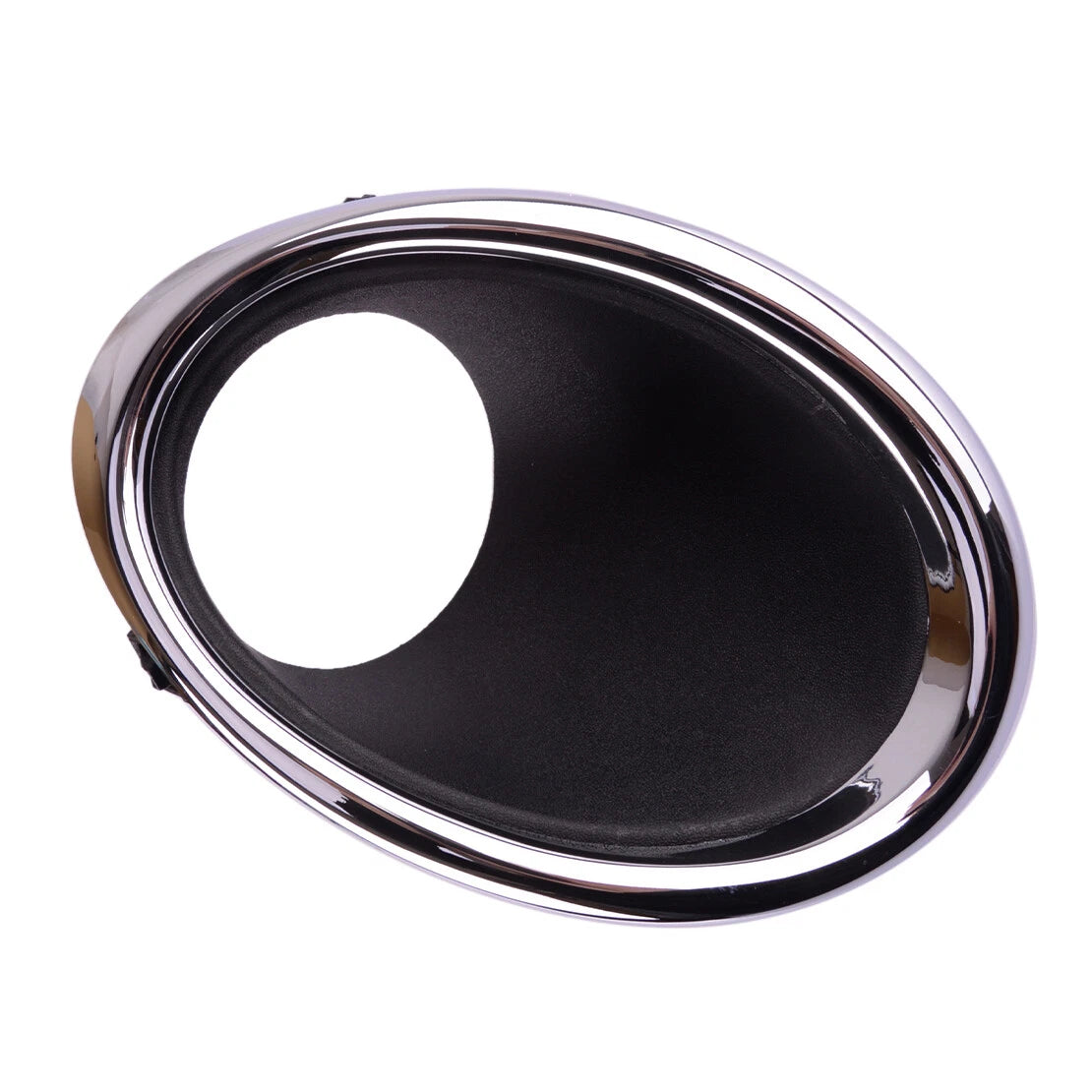 Front Right Fog Light Bezel Trim Cover for Nissan Rogue Sport (2017-2019)