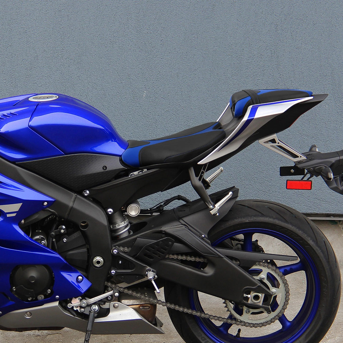 Rider & Passenger Seats for Yamaha YZF R6 (2017-2022) Black Blue