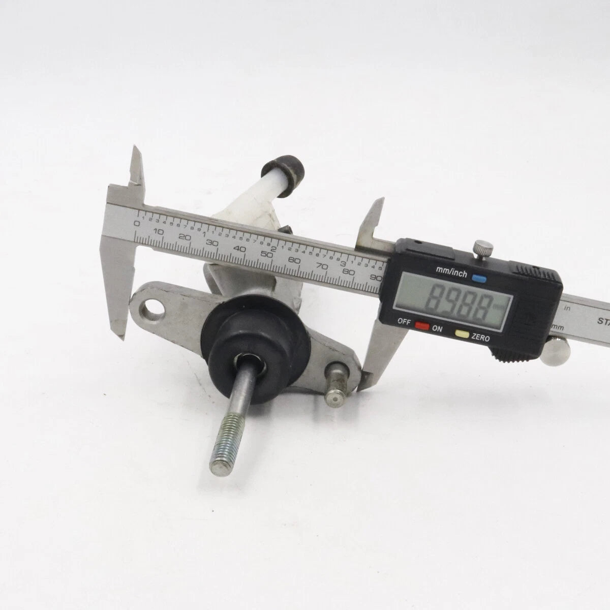 5/8 Clutch Master Cylinder for Toyota 2005-2015