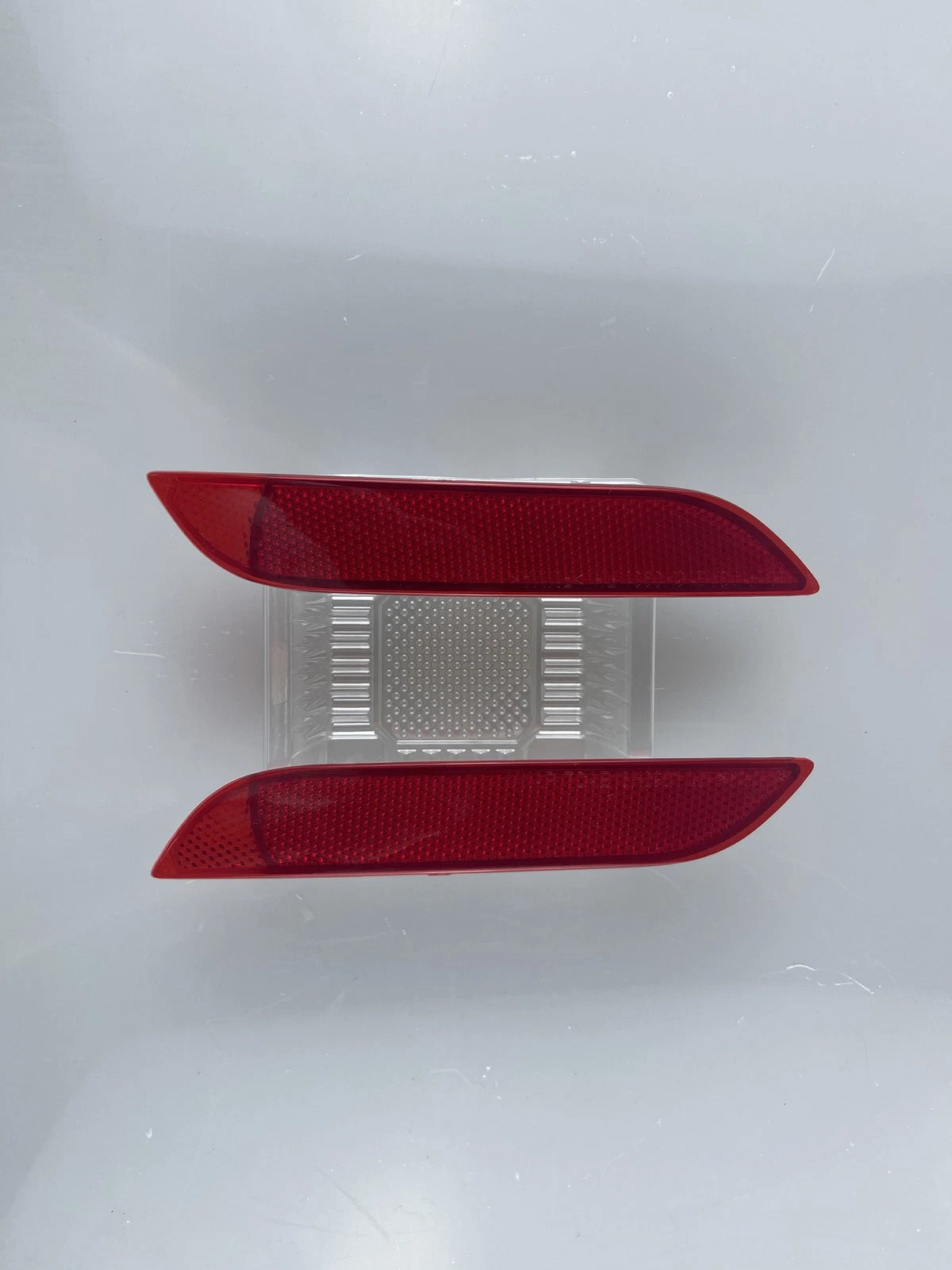 Rear Bumper Reflector Assembly Tail Light for Toyota Corolla IM (2017–2018)
