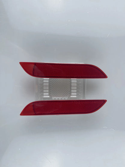Rear Bumper Reflector Assembly Tail Light for Toyota Corolla IM (2017–2018)