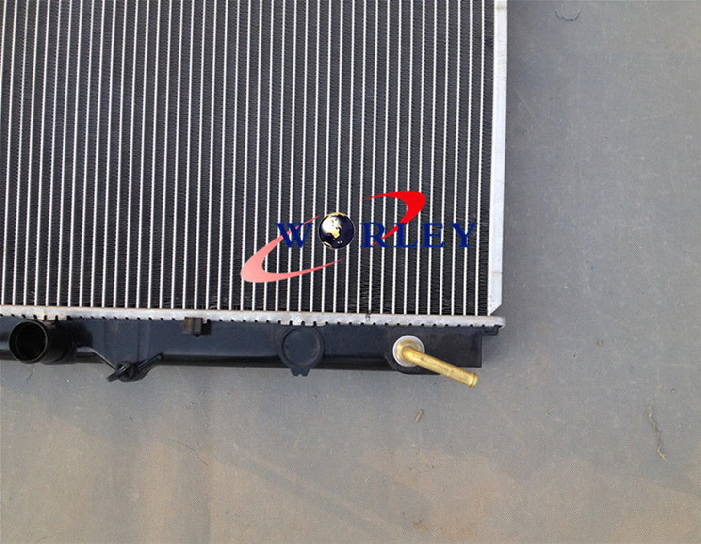 H450MM Radiator for Toyota Hilux KZN LN147/LN167/LN172 3L Diesel (1997-2005)
