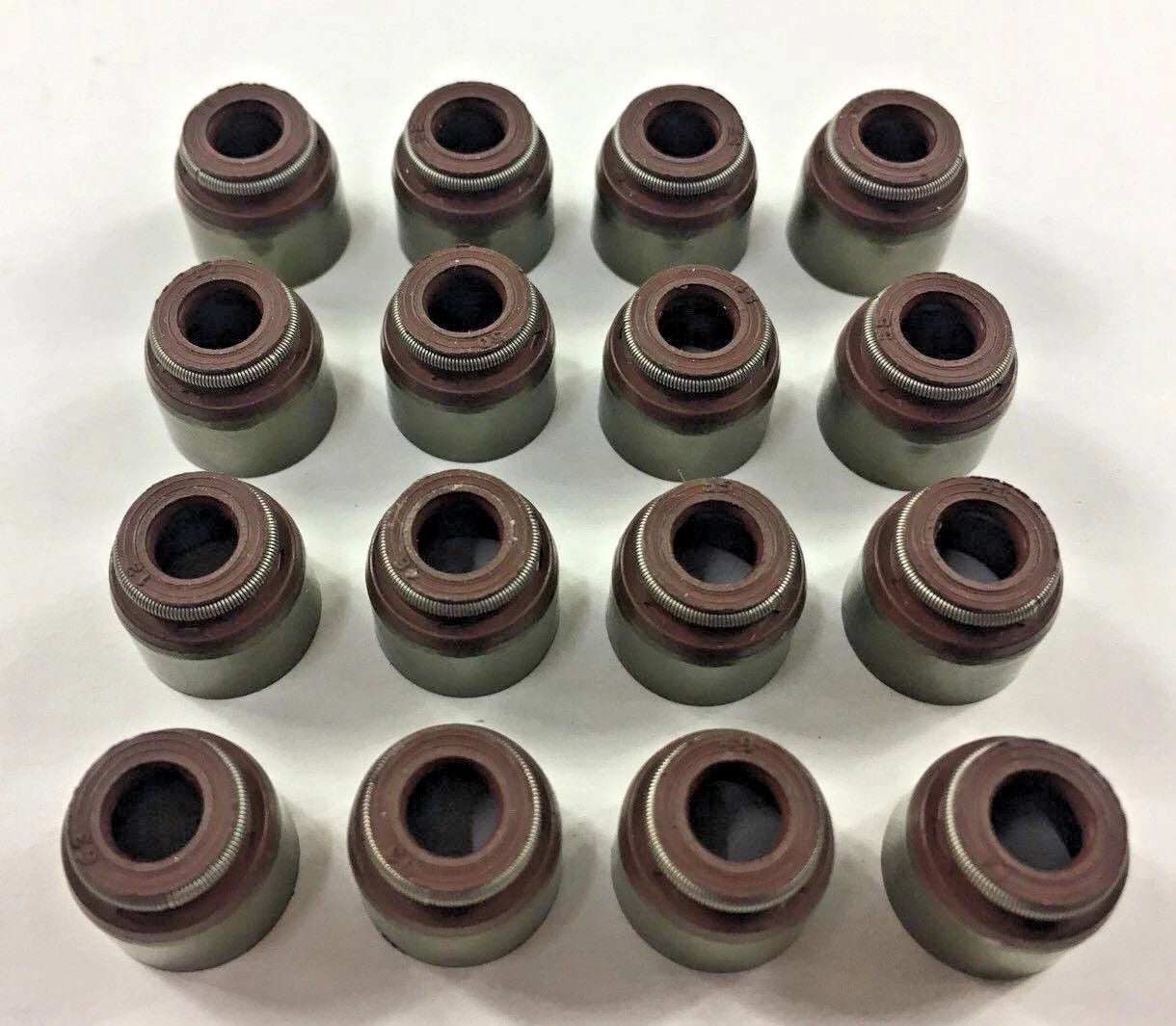 Valve stem seal for CA18DET YD22DDT YD25DDT QR20DE QR25DE NAVARA X TRAIL