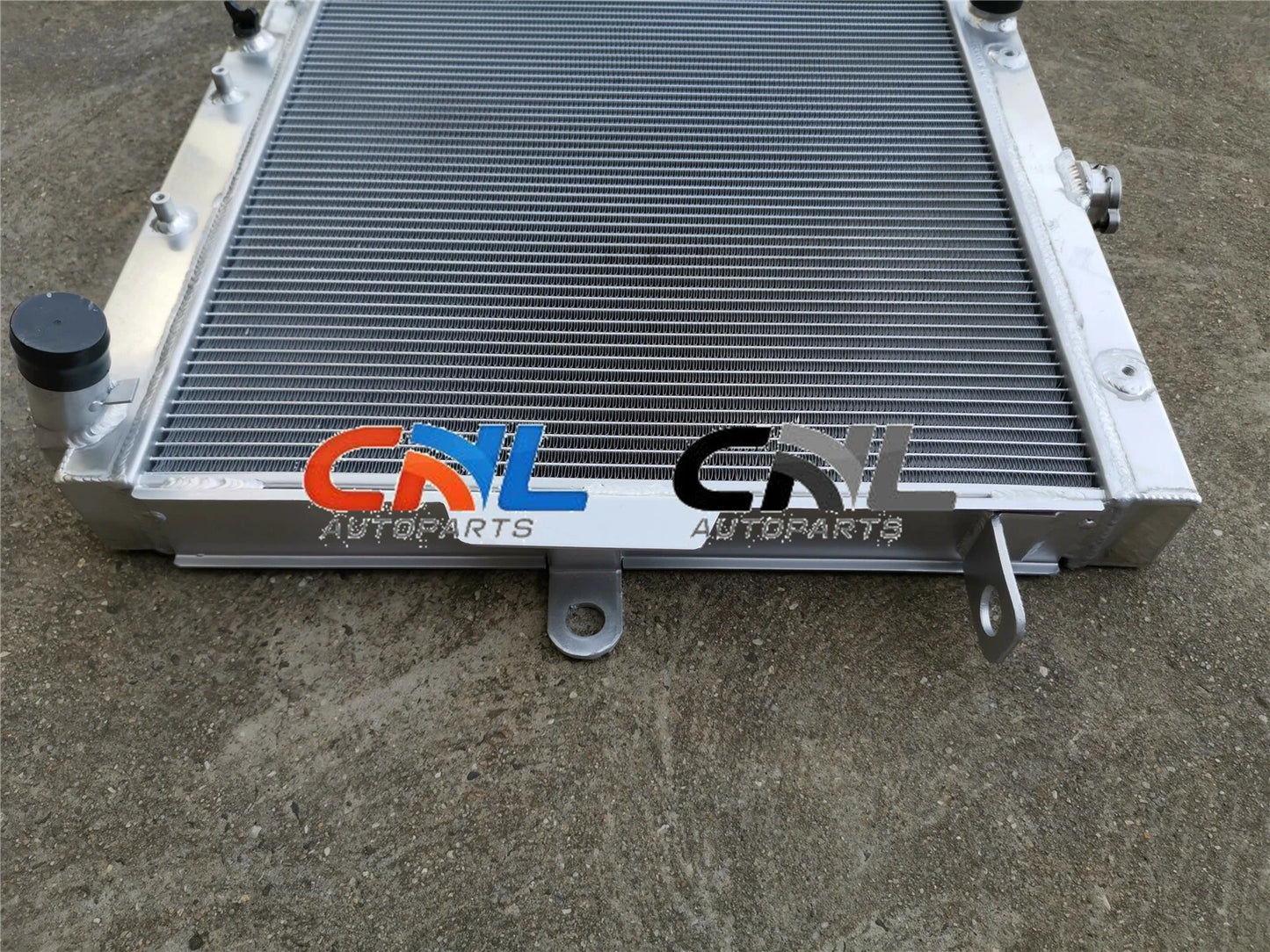 Radiator for Toyota Land Cruiser HZJ70/HZJ73/HZJ75/HZJ77 1HZ-FE 4.2L Diesel (1990-2007)