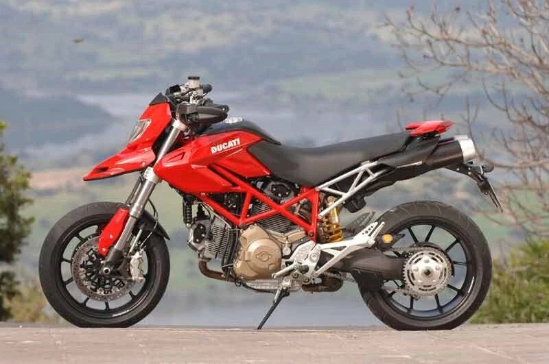 Bolts Stainless Steel Fairing & Windscreen for Ducati Hypermotard (2007–2016)