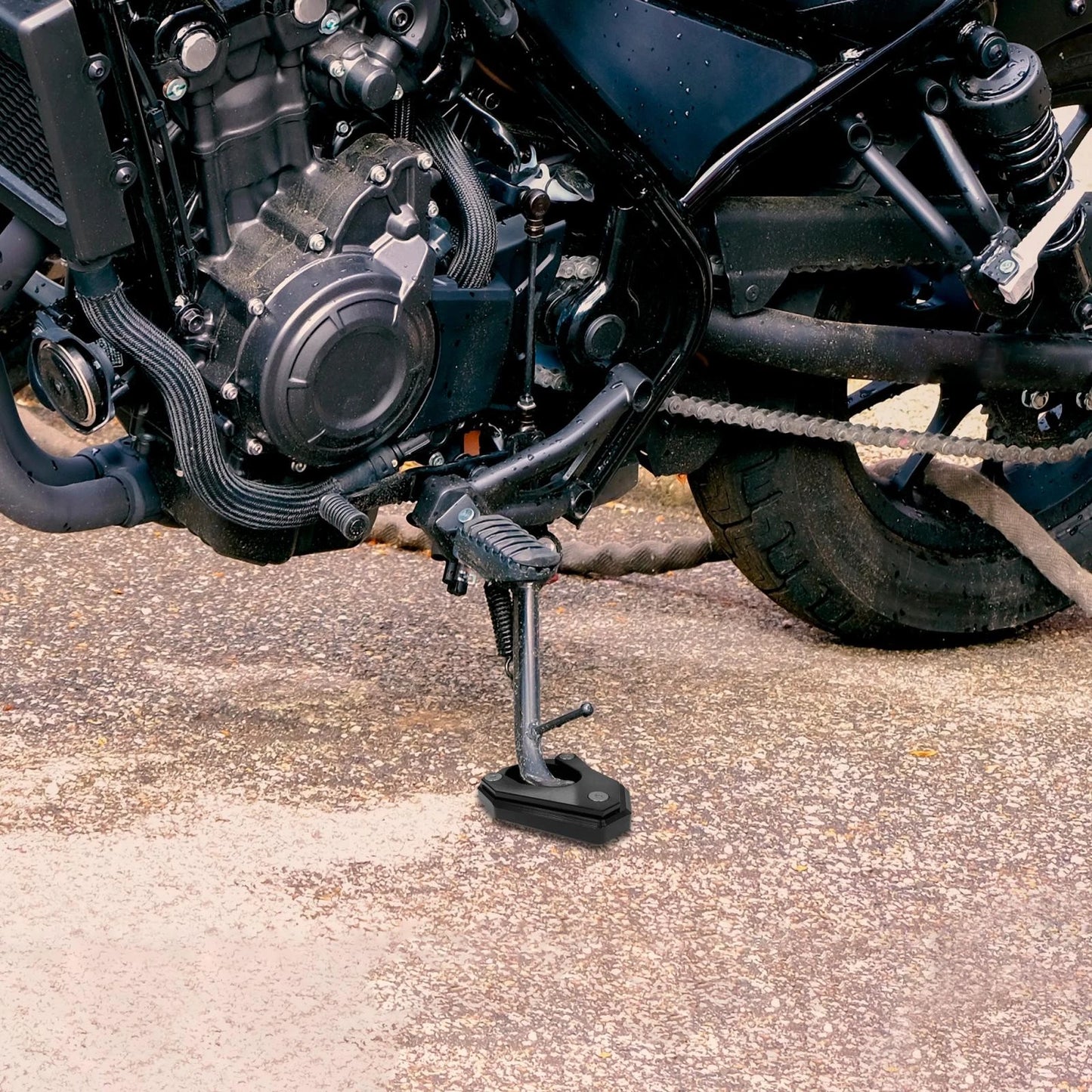 Pad / Black / Side Stand Extension for Kawasaki Ninja 400 (2018–2019)
