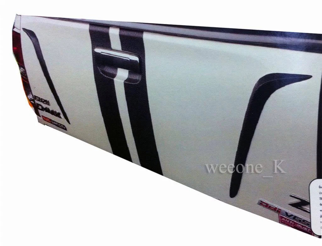 Tailgate Ornament Cover for Isuzu D-Max (2012-2015)