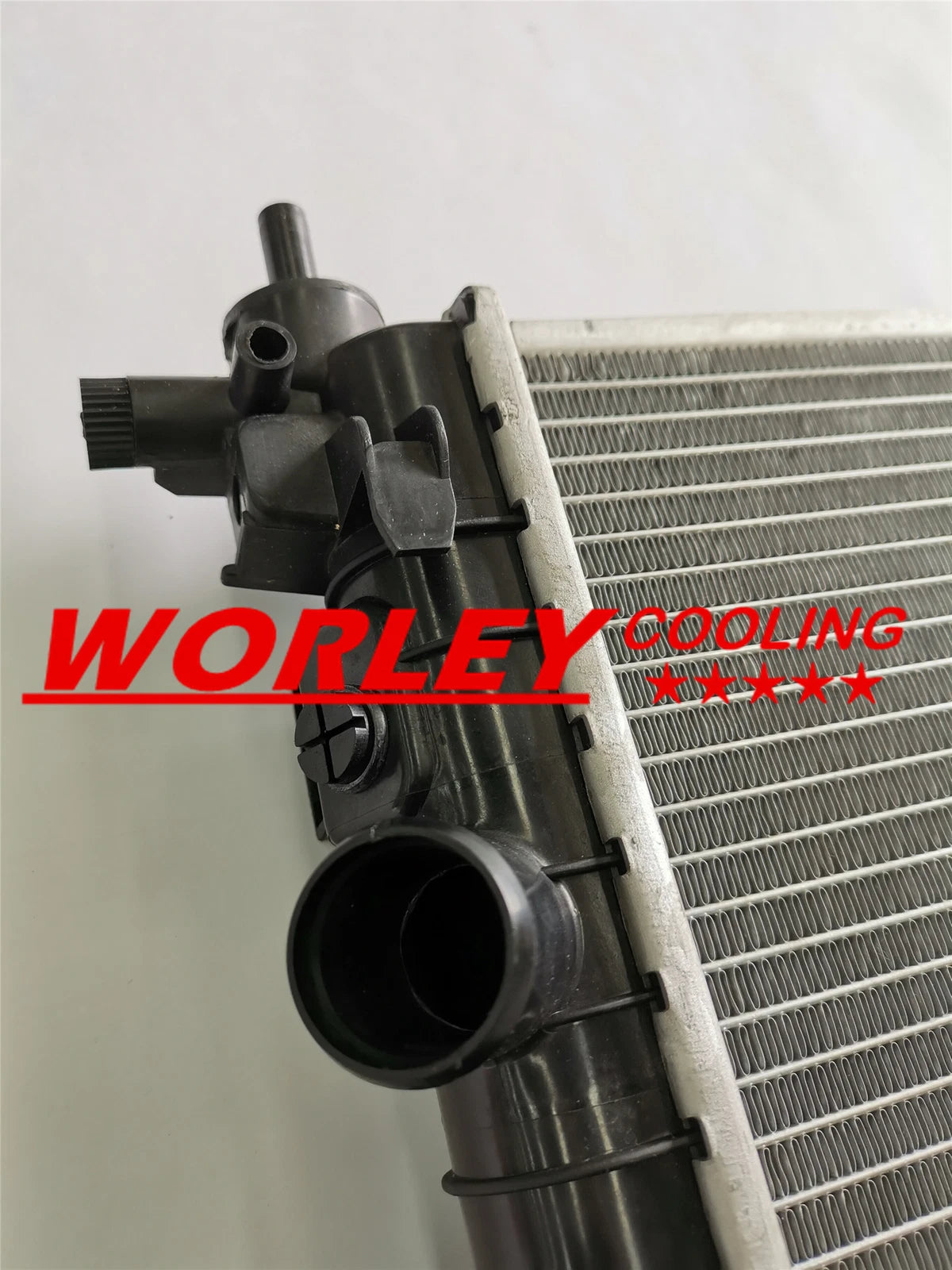 Radiator for Holden Astra AH 1.8 2.2L Petrol Auto (2007-2010)