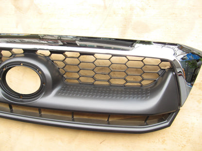 Grill Mould Gray for Toyota Hilux SR5 TGN KUN GGN (2008-2011) with Clips