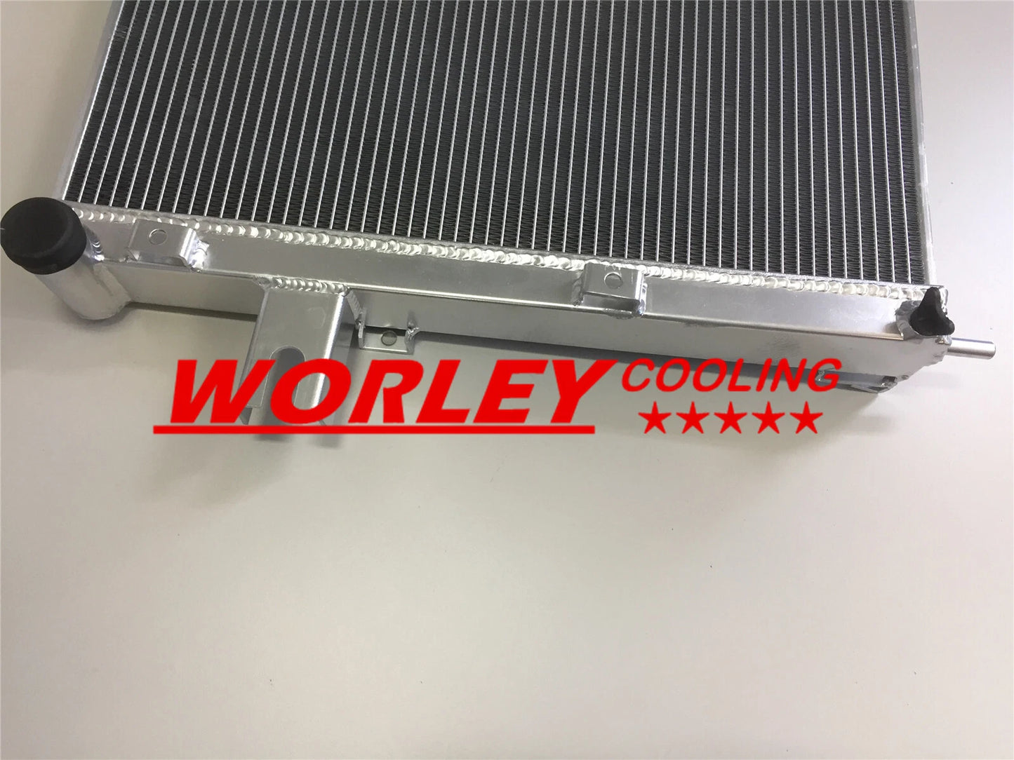 Aluminum Radiator for 1999-2005 Jeep Grand Cherokee 4.7 V8 (1999-2005)