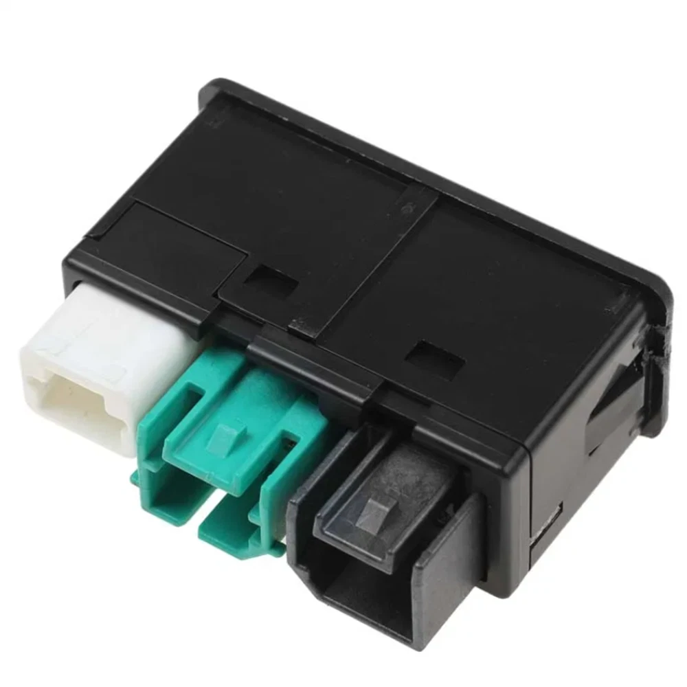 Dual USB Port Media Hub for Nissan Maxima (2016-2018)