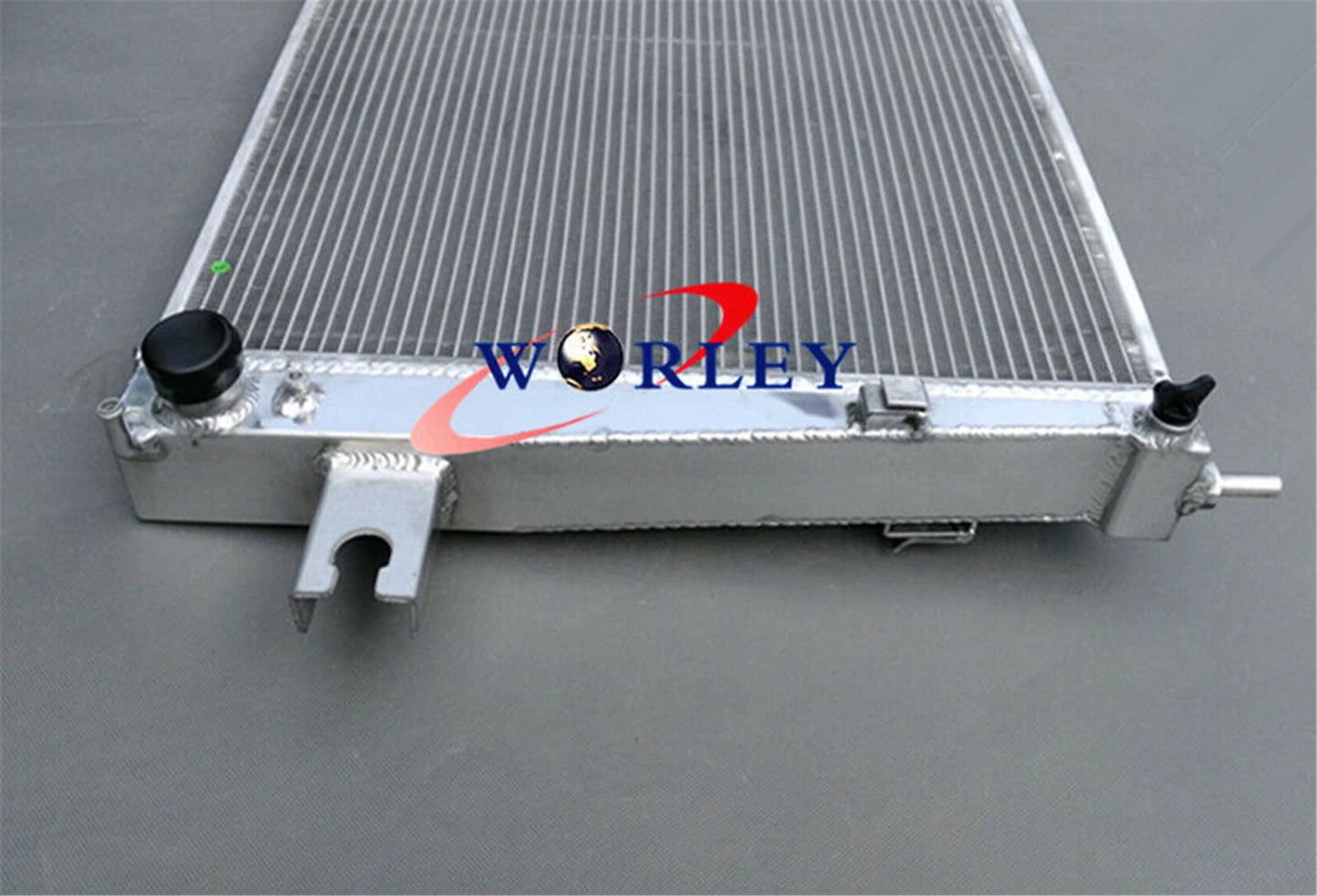 Radiator for Jeep Cherokee KJ 3.7L 6Cyl (2001-2008)