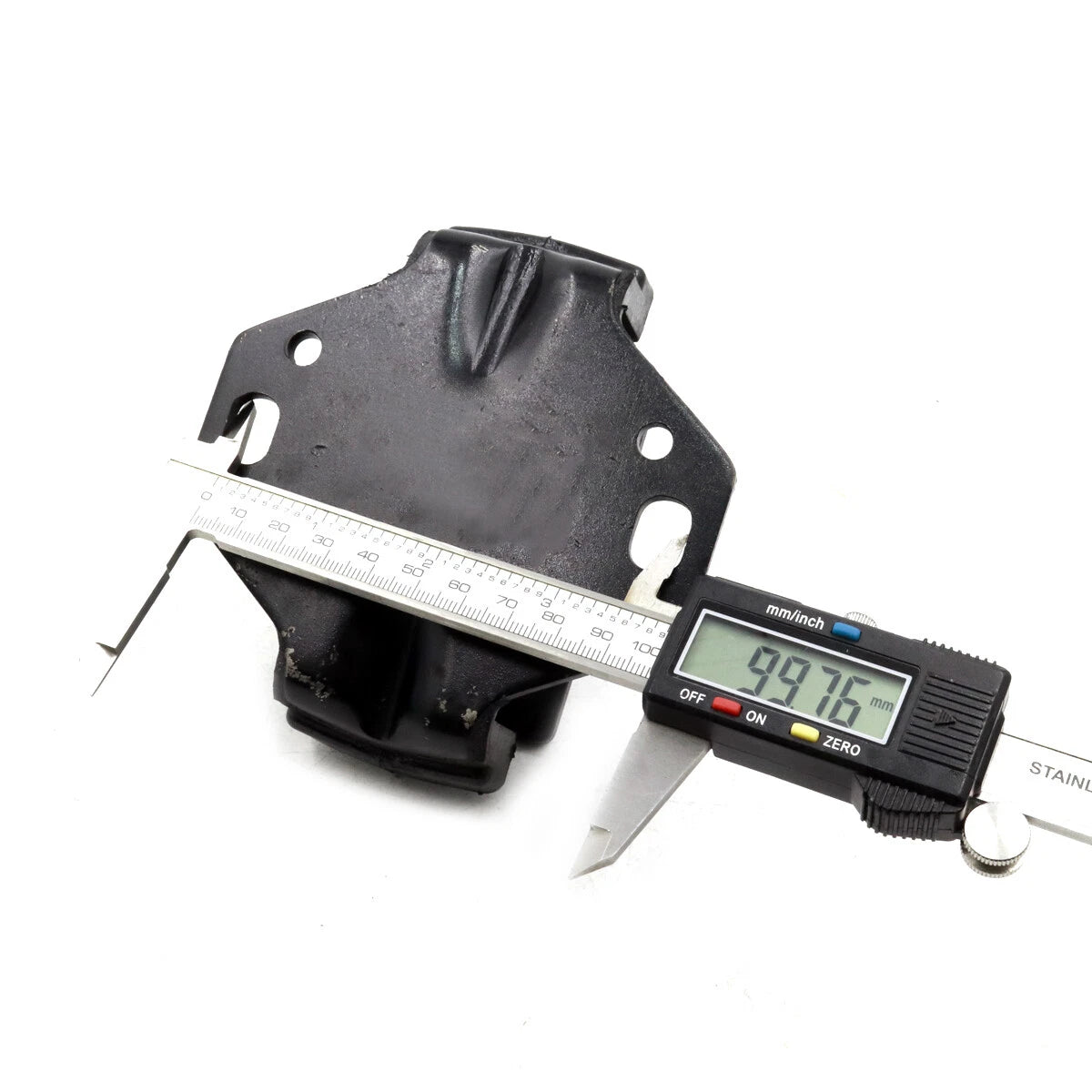 Front Engine Mount Set for Toyota Hilux 1979-1983