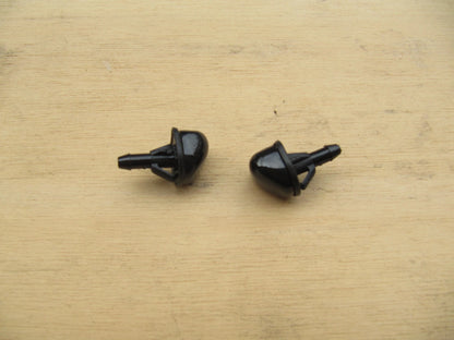 WINDHIELD NOZZLE JETS for TOYOTA HILUX PICKUP (1989-2004) 2 x