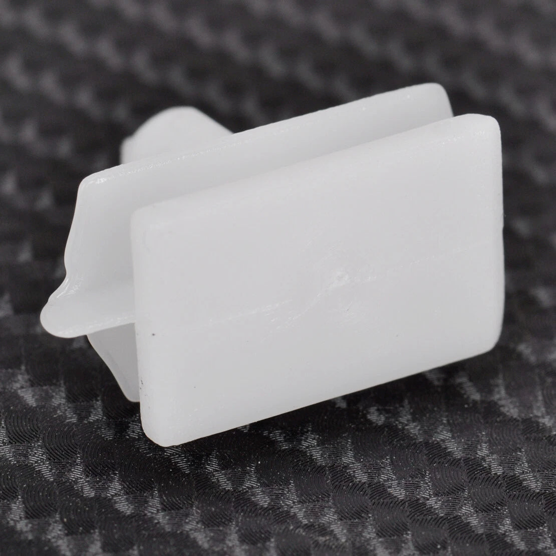 10 x Rocker Moulding Nylon Clip Retainers for Pontiac Cadillac (2000-2005)