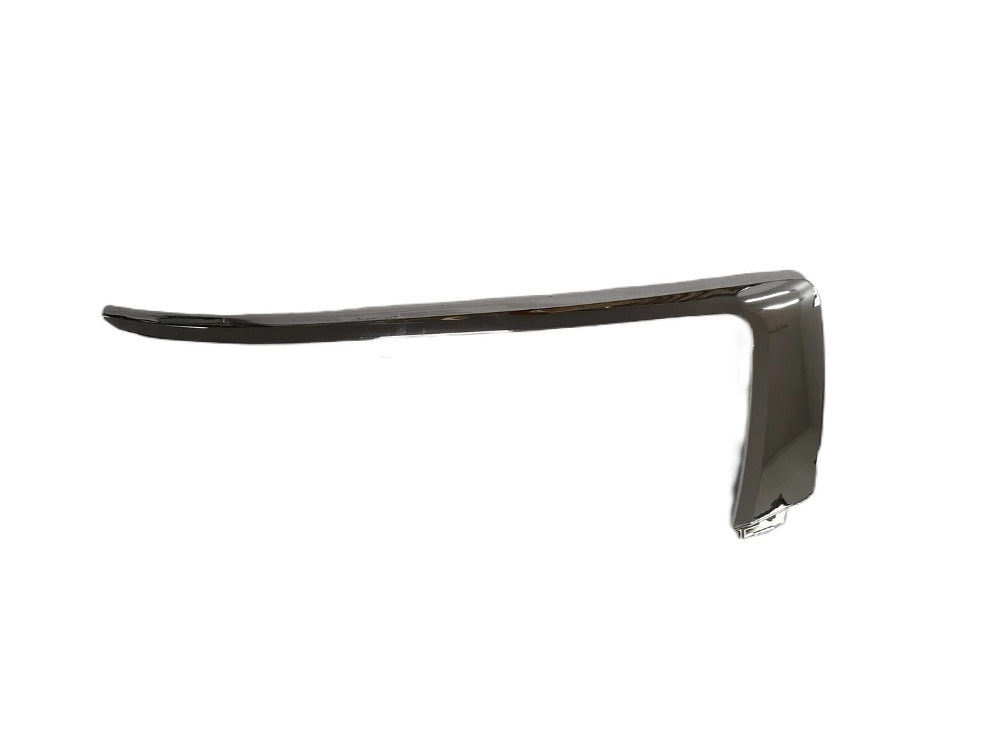 Front Bar Mould Upper Right for Mitsubishi Eclipse Cross (2017–2020)
