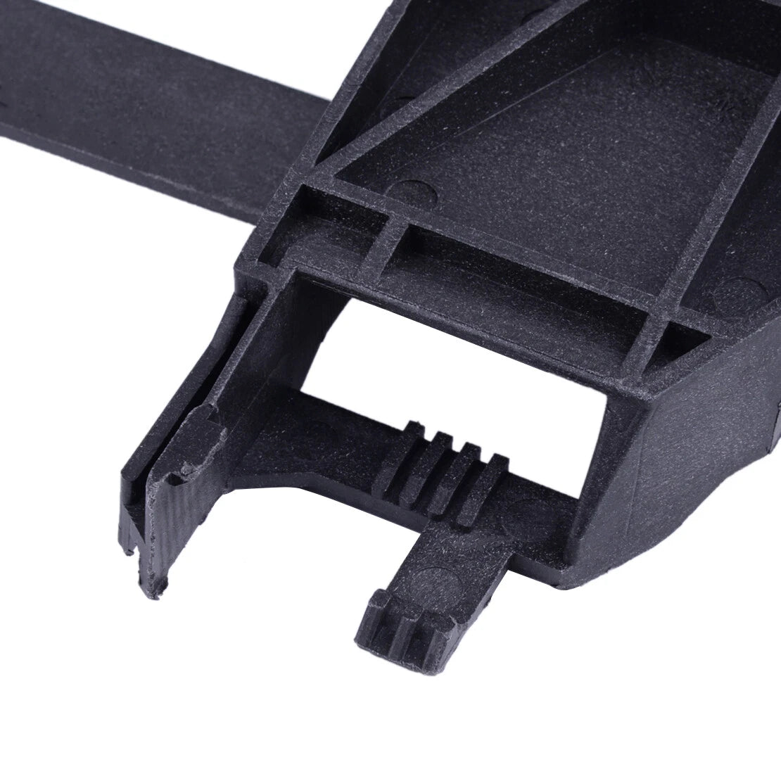 Right Radiator Support Bracket for Mercedes Benz GLA250 GLA45 CLA45 AMG